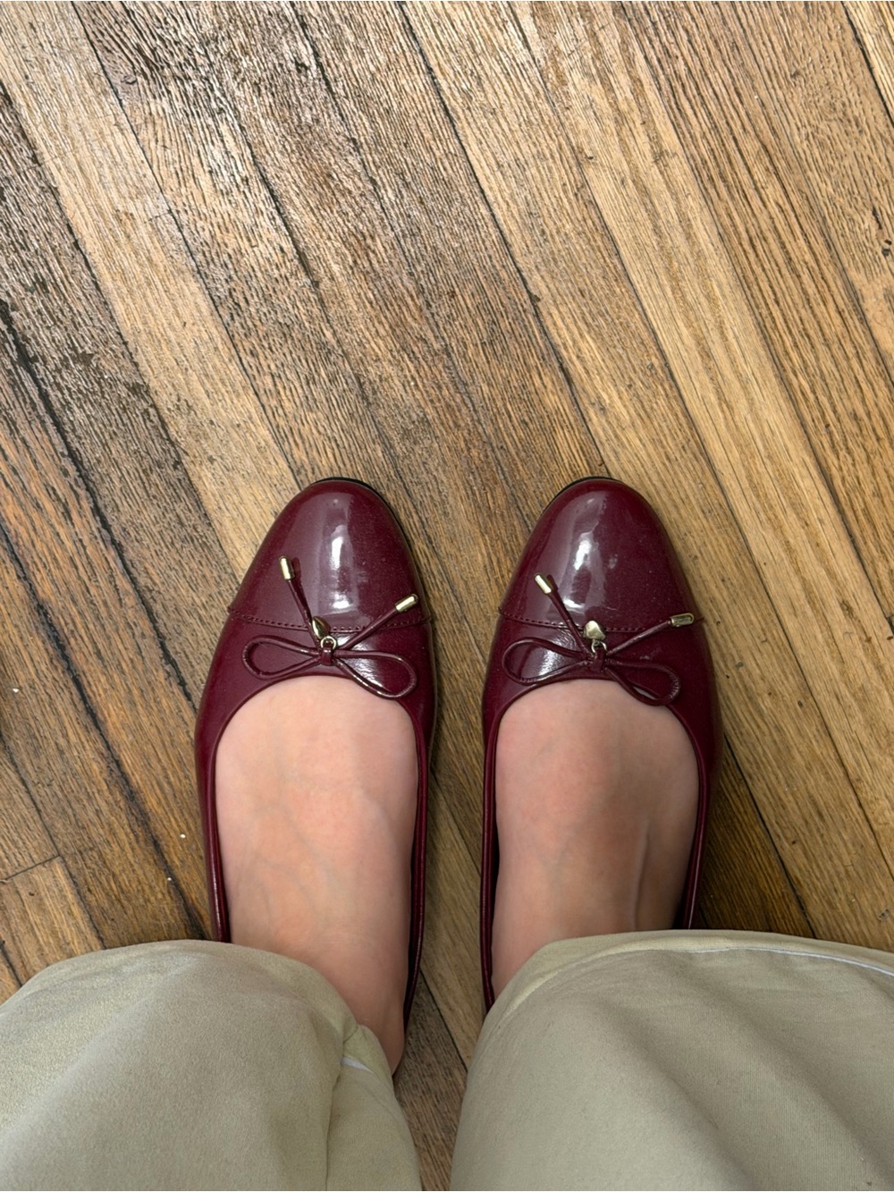 Women's Burgundy Patent Ballet Flats with Bow